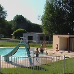Confortable 7 Pers. Avec Terrasse - Api-1-52-1752 Campeggio Capvern